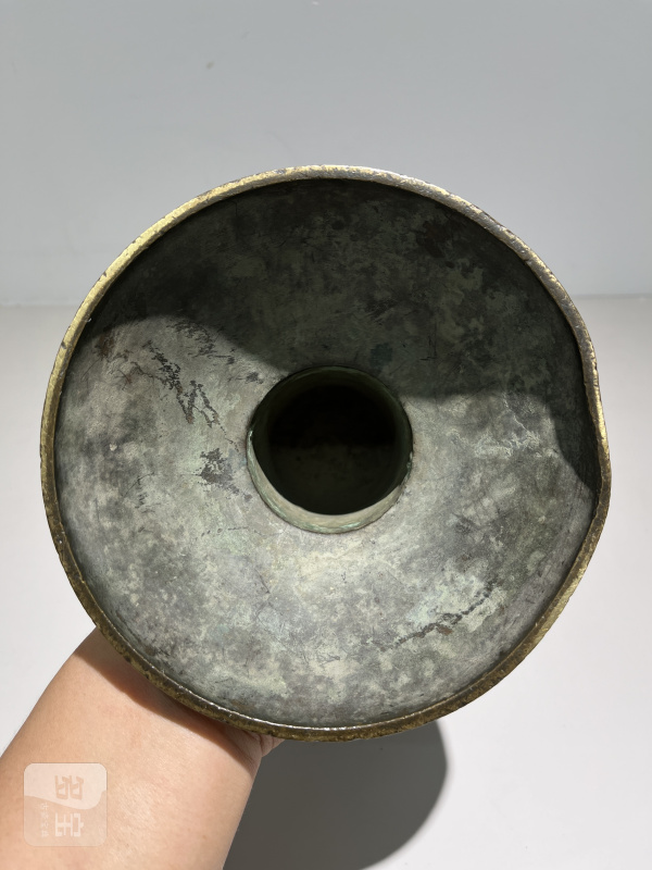 清乾隆 “大清乾隆年制”款铜云纹豆一对 - 图27